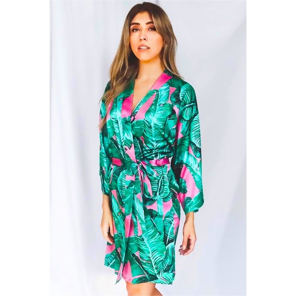 Pink Leaf Print Robe - Picture 3 of 3